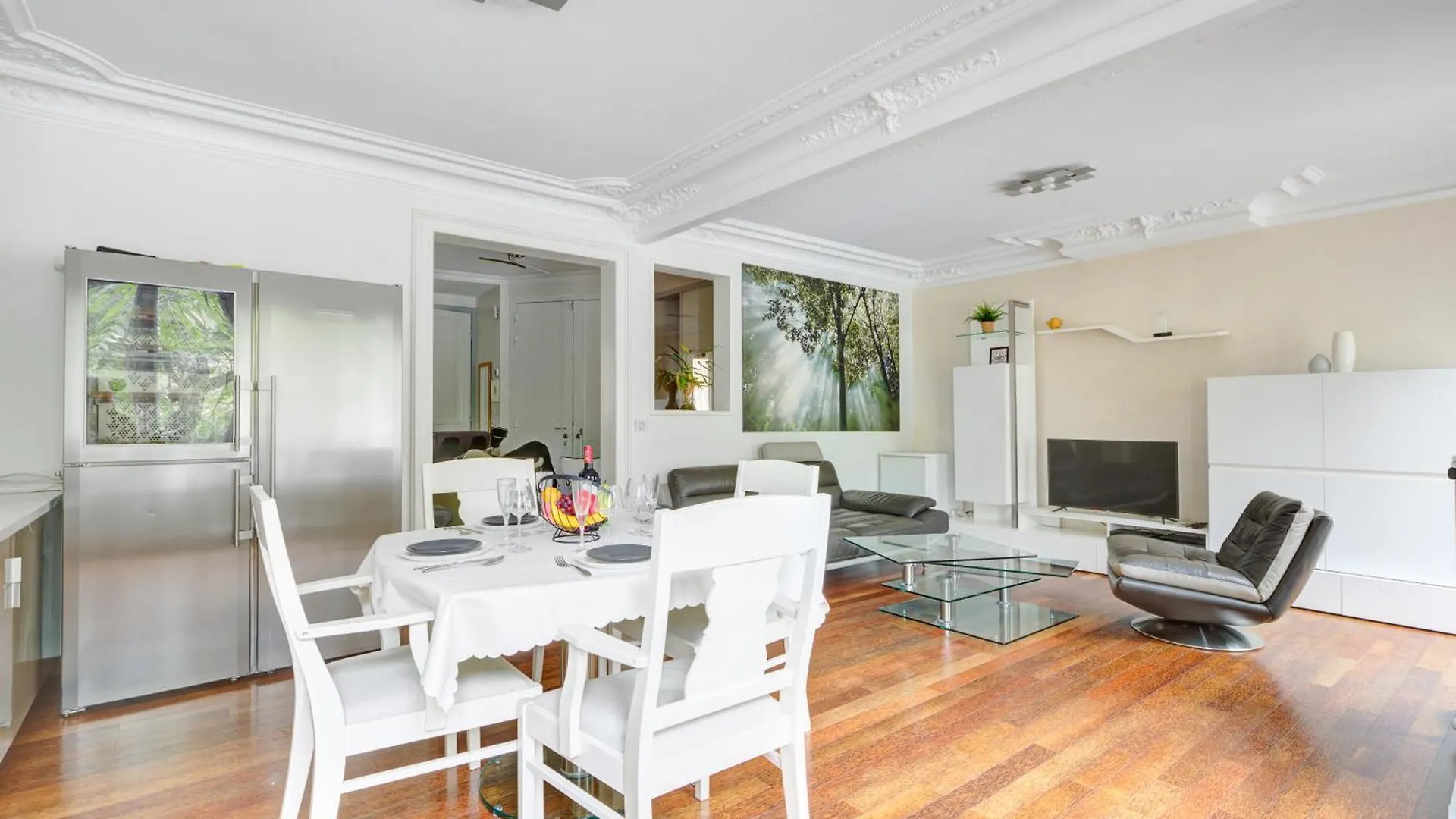 Apartment Place De La Republique - Suite Haussmannienne Paris